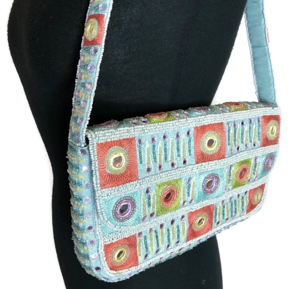 Beaded shoulder bag